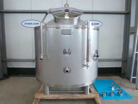 1 x 1.5m³ bier kookketel; brouwketel; geisoleerd met schouw voor gasdampen