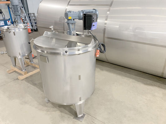 1 x New 1.000L stainless-steel AISI316L vertical mixing tank.