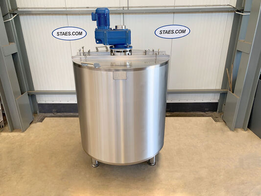 1 x Nieuwe Roestvrijstalen AISI 316L verticale mengtanks van 1.760L.