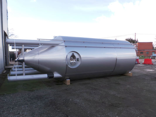 OR150994: 2 x 30m³ AISI304; geïsoleerde opslagtank; warmtewisselaar; verticaal
