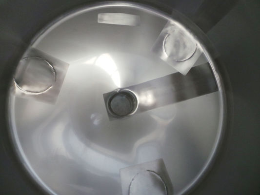 OR160631: 4 x 240L; AISI316L; roestvrijstalen mengtanks voorbereid voor de roerwerken vd klant; enkelwandig vertikaal