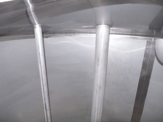 1 x 3.300L AISI304L enkelwandige verticale roestvrijstalen opslagtank