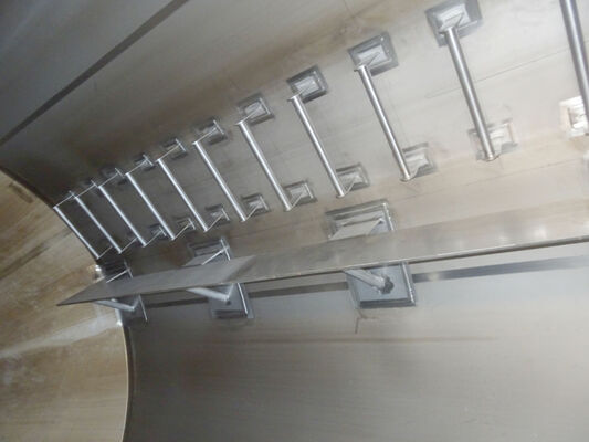 1 x verticaler gebrauchter Edelstahl Mischbehälter mit 40.000 l aus Edelstahl AISI 304L