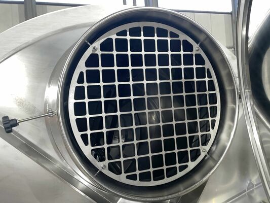 2 x Nieuwe roestvrijstalen verticale mengtanks van 15.300L in AISI316L