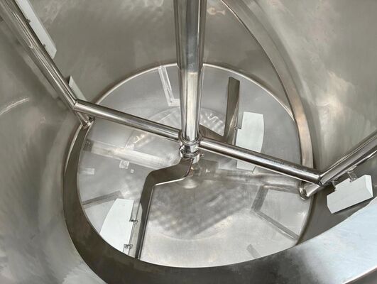 2 x Neuer vertikaler 3.300L Edelstahl-Mischbehälter aus AISI316L