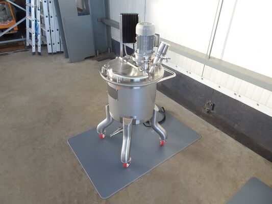 1 x New 50L Stainless Steel Vertical Mixing Tank in AISI316L.