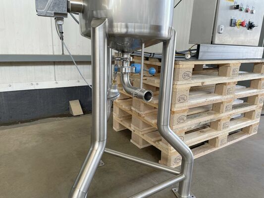 1 x cuve de mélange neuve verticale de 50L en acier inoxydable AISI316L.