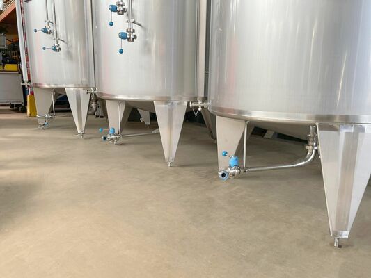 2 x New 5.200L stainless-steel AISI304L vertical mixing tanks. 1 x New 3.200L stainless-steel AISI304L vertical mixing tank. 1 x New 2.000L stainless-steel AISI304L vertical mixing tank.