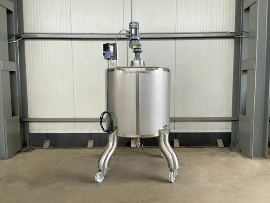 1 x Nieuwe roestvrijstalen verticale mengtank van 1.000L in AISI 316L