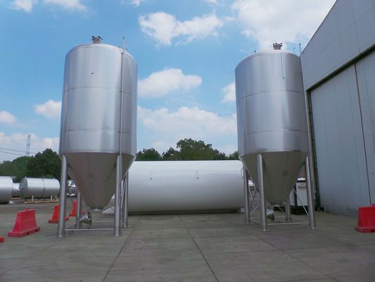8 x 27,8m³; AISI304; CCT beer fermentatie tanks; PED CE TüV; 10% Rx & 2 x 26,2m³: AISI304 BBT helder bier tanks; PED CE TüV; 10% Rx