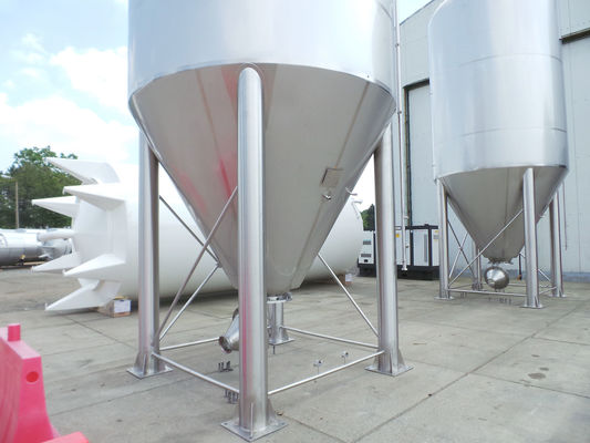 8 x 27,8m³; AISI304; CCT beer fermentatie tanks; PED CE TüV; 10% Rx & 2 x 26,2m³: AISI304 BBT helder bier tanks; PED CE TüV; 10% Rx