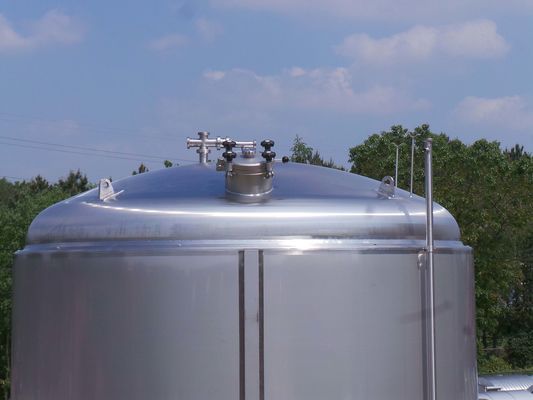 8 x 27,8m³; AISI304; CCT beer fermentatie tanks; PED CE TüV; 10% Rx & 2 x 26,2m³: AISI304 BBT helder bier tanks; PED CE TüV; 10% Rx