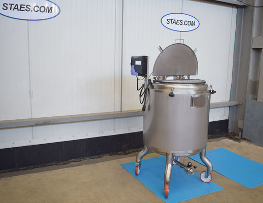 OR180300 - 4 x 300L AISI316 stainless-steel mixing tank equipped with a propellor agitator, the tanks have a heat-exchanger and have insulation