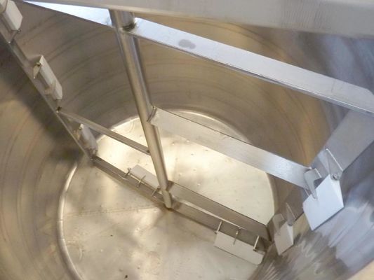 Algemeen overzich Tanks met warmtewisselaar en roerwerk (ROESTVRIJSTAAL)