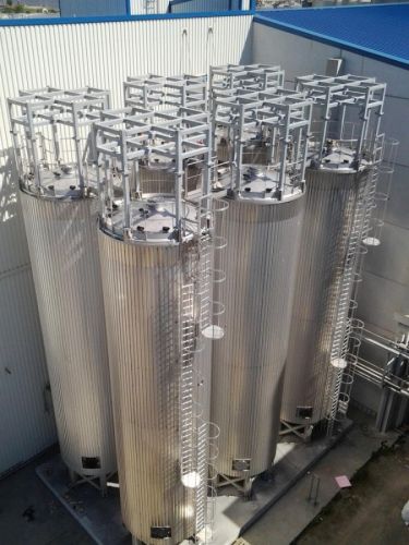 6 x 120 m³ AISI 304; roestvrijstalen opslagtanks; geisoleerd; vertikaal; DIN code