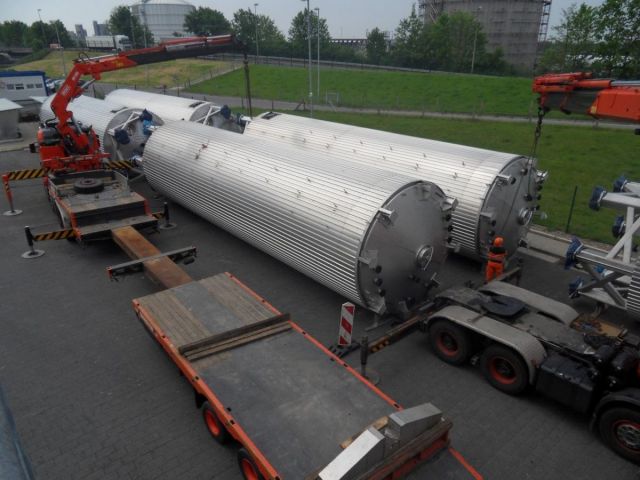 6 x 120 m³ AISI 304; roestvrijstalen opslagtanks; geisoleerd; vertikaal; DIN code