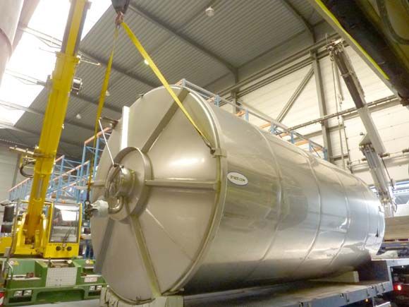 Algemeen overzicht vertikaal en horizontale roestvrijstalen tanks