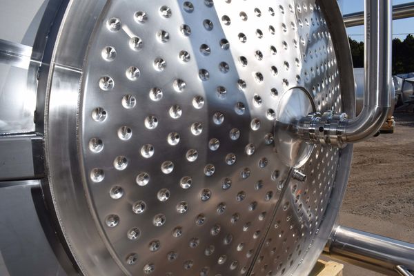 OR170047: 2 x 15.300L AISI304L roestvrijstalen mengtank met warmtewisselaar