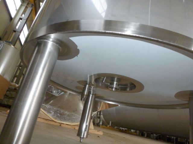 2 x 500L & 1 x 250L AISI 304; roestvrijstalen chocolade mengtanks; warmtewisselaar, geisoleerd, raamroerwerk