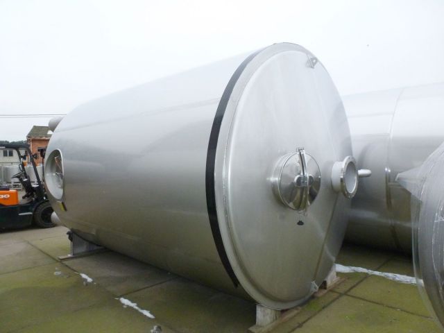 1 x 25.000L - 209 US bbl - 6604 US gal AISI 316; stainless-steel storage tank; heat-exchanger; insulated