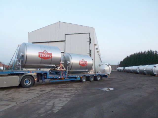 4 x 14.000L - 117 US bbl - 3.700 US gal AISI304 BBT bright beer tanks; insulated; vertical; heat-exchanger