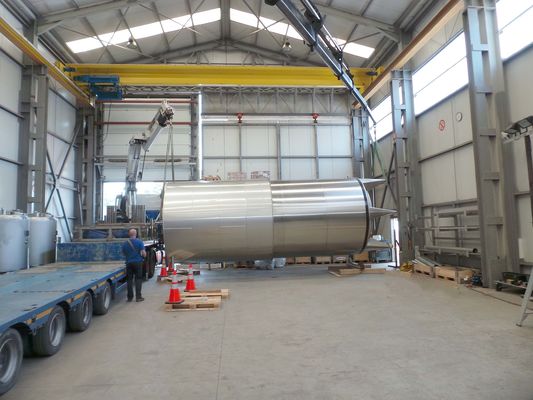 OR160412 - Brouwerij: 2 x 51 m³ AISI 316; roestvrijstalen opslagtanks; geisoleerd; vertikaal;