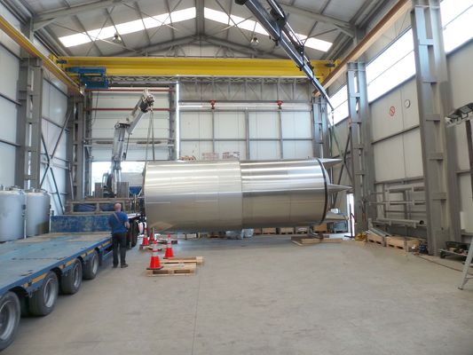 OR160412 - Brewery: 2 x 51 m³ AISI 316; stainless-steel watertanks; insulated; rivetted cladded