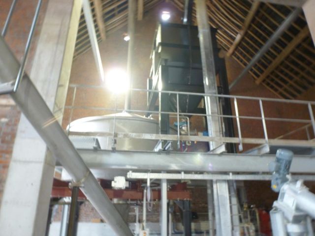 4 x 40m³ AISI304; CCT fermentatie tanks; enkelwandig; vertikaal