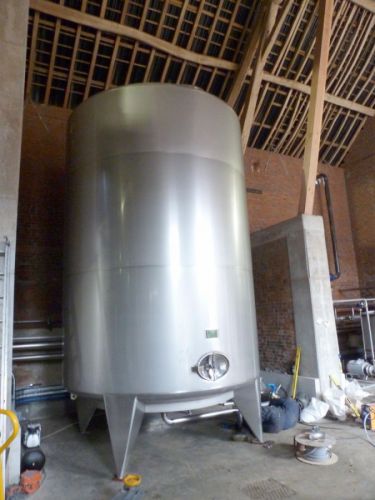 4 x 40m³ AISI304; CCT fermentatie tanks; enkelwandig; vertikaal