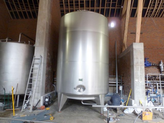 4 x 40m³ AISI304; CCT fermentatie tanks; enkelwandig; vertikaal