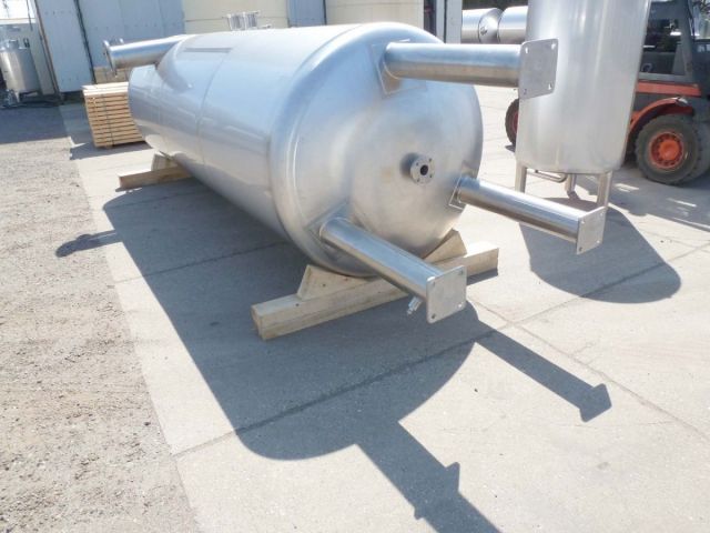 1 x 7.7m³ AISI304; enkelwandig; vertikaal; druktank 0.51 bar PED CE