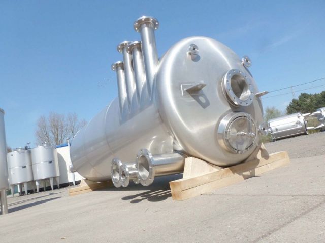 1 x 7.7m³ AISI304; enkelwandig; vertikaal; druktank 0.51 bar PED CE
