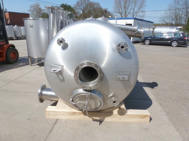 1 x 7.7m³ AISI304; enkelwandig; vertikaal; druktank 0.51 bar PED CE