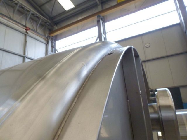 1 x 3.5m³ & 1 x 6.8m³ AISI316L; roestvrijstalen opslagtanks; enkelwandig, vertikaal