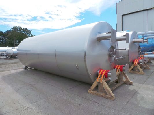 2 x 26,2m³: AISI304 BBT helder bier tanks; 2.5 bar PED CE TüV; 10% Rx