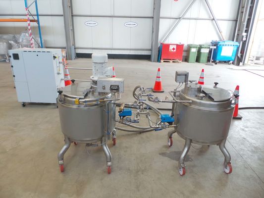 2 x 200L AISI316; Roestvrijstalen mengtanks met sturingskast; geisoleerd; warmtewisselaar; verwarmingsunit