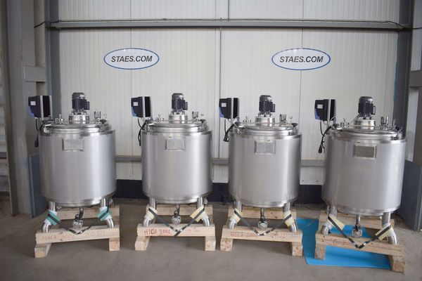 OR180300 - 4 x 300L AISI316 stainless-steel mixing tank equipped with a propellor agitator, the tanks have a heat-exchanger and have insulation