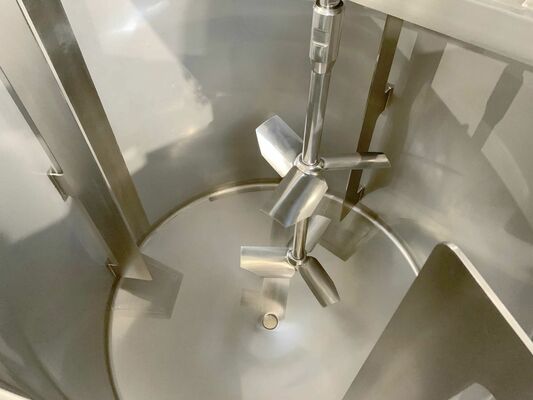 1 x Nieuwe roestvrijstalen verticale mengtank van 1.000L in AISI316L