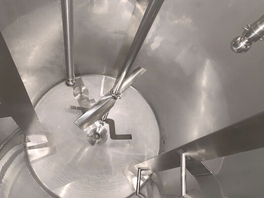 2 x Nieuwe roestvrijstalen verticale mengtank van 1.500L in AISI316L
