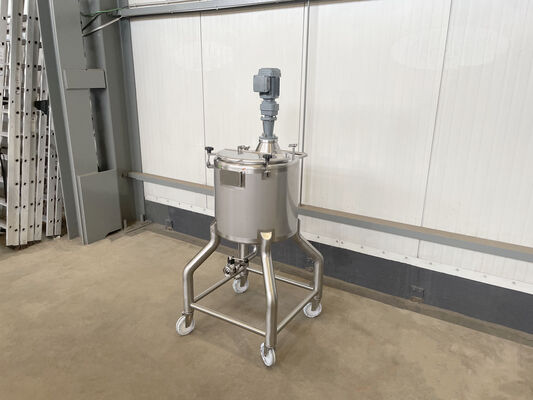 1 x New 150L stainless-steel AISI316L vertical mixing tank.