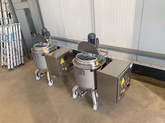 2 x Brand new 100L stainless-steel AISI316L vertical mixing tanks.