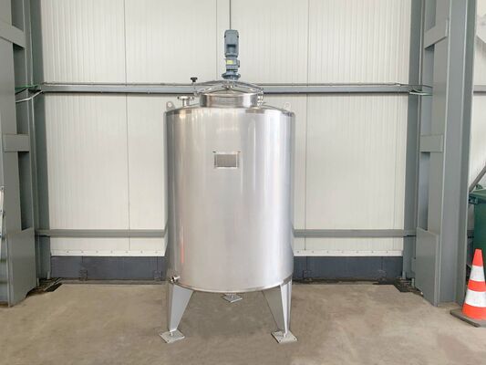 1 x New 2.000L stainless-steel AISI316L vertical mixing tank.