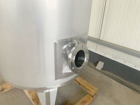 1 x Nieuwe roestvrijstalen verticale mengtank van 1.500L in AISI316L