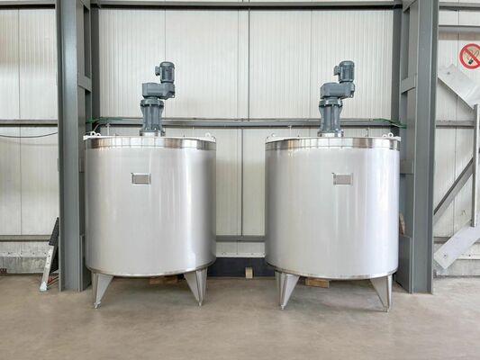 2 x New 3.300L stainless-steel AISI316L vertical mixing tanks.