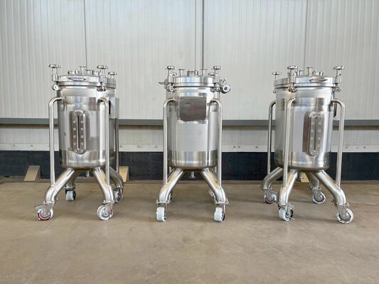 3 x Brand new 75L stainless-steel AISI316L vertical pressure tanks.