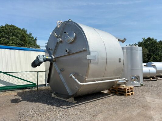 1 x stainless-steel second hand vertical mixing tank of 30.000L in stainless-steel AISI 304L.