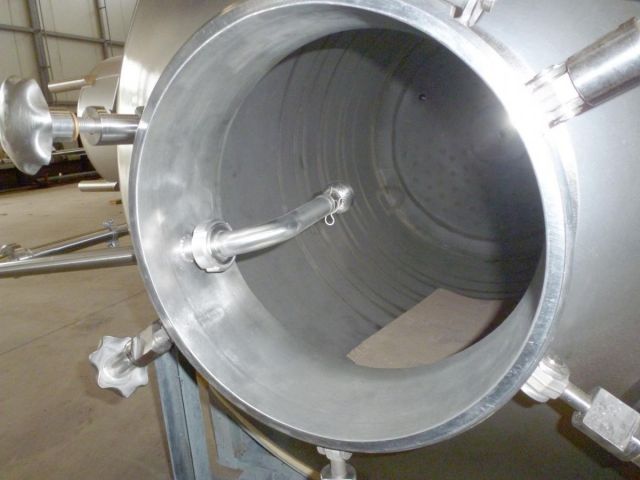 1 x 1.950L - 16 US bbl - 515 US gal  AISI304; heat-exchanger; insulation; vertical; conical