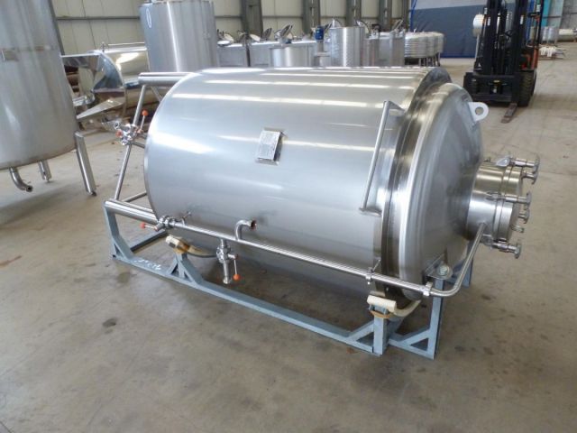 1 x 1.950L - 16 US bbl - 515 US gal  AISI304; heat-exchanger; insulation; vertical; conical