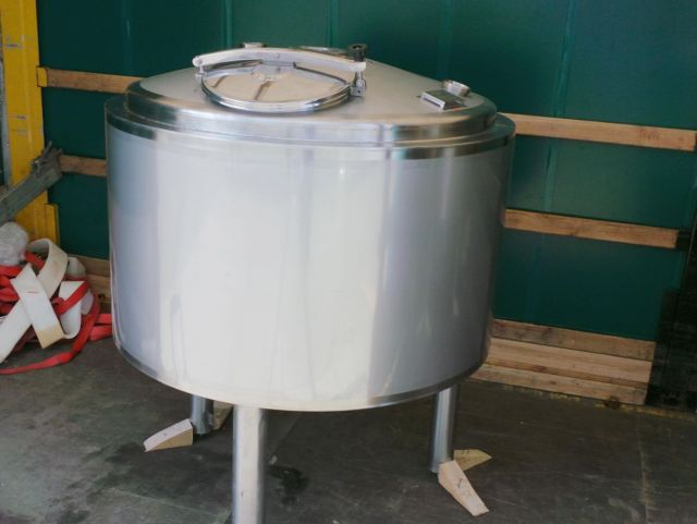 2 x 1060L AISI316; warmtewisselaar; isolatie; verticaal; conische