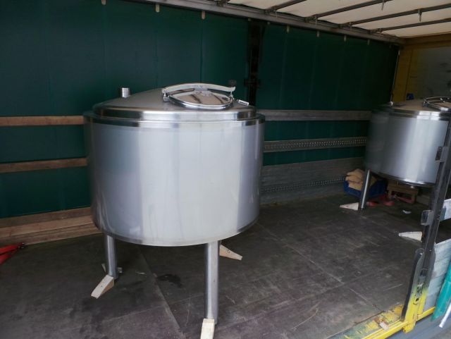2 x 1060L AISI316; warmtewisselaar; isolatie; verticaal; conische
